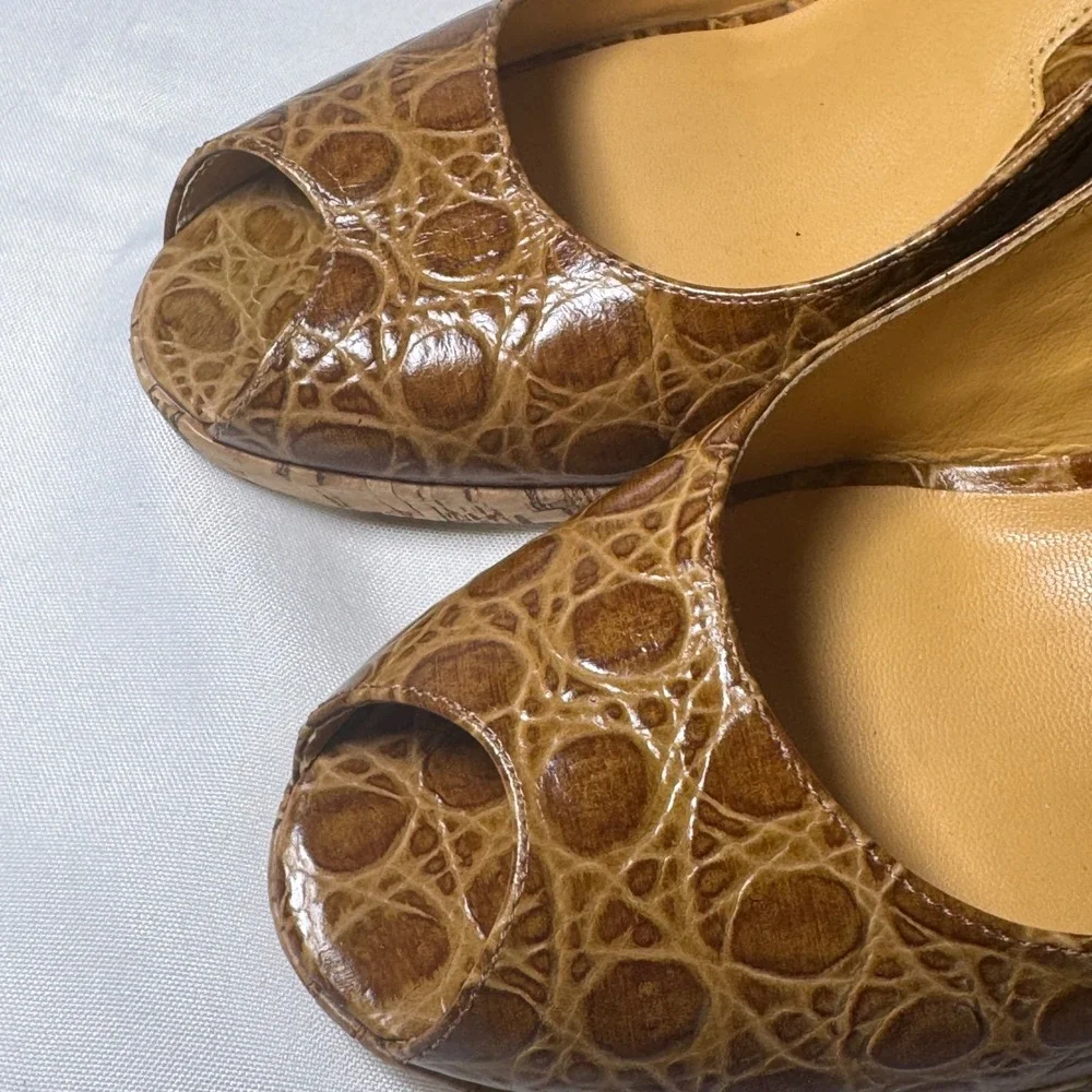 Via Spiga Brown Croc Embossed Leather Cork‎ Wedge Slingback Peep Toe Heels 9M